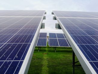 Analysera marknadspriser för solenergi illustration